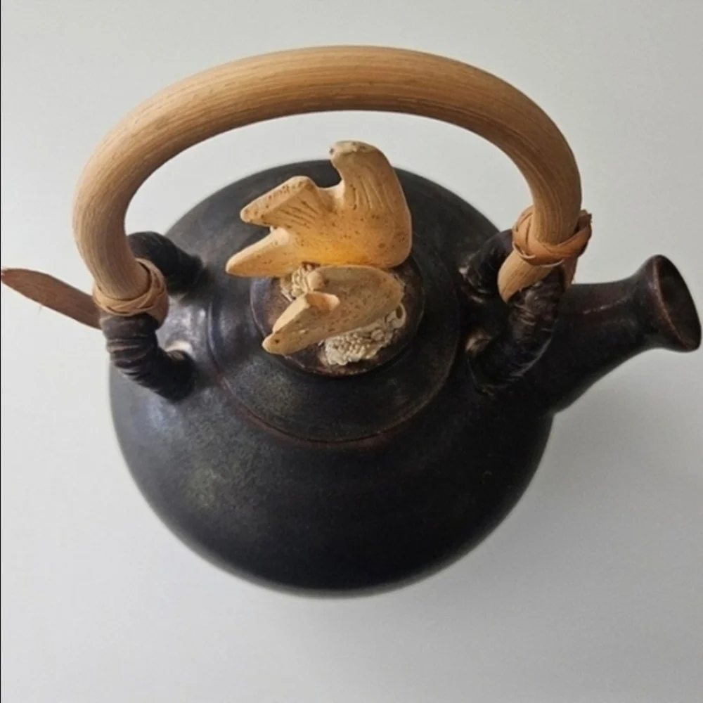 Vintage Signed Hawaiin Pottery Teapot